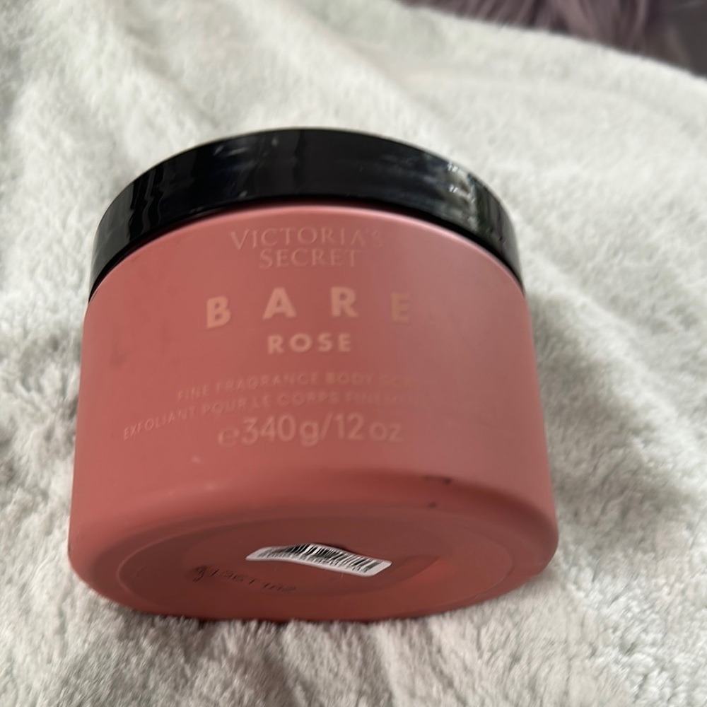 Victoria's Secret Bare Rose Exfoliant - Picture 6 of 6